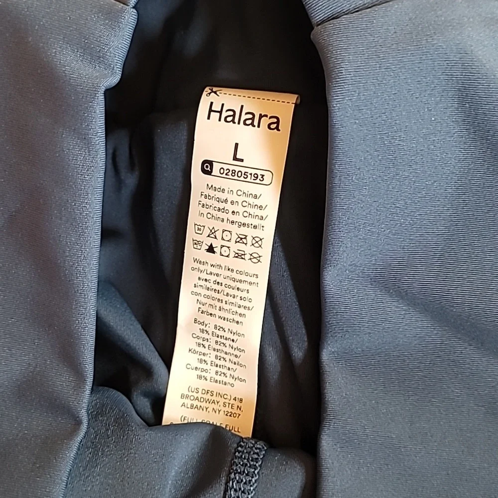 Halara Softlyzero Airy High-Waisted Shorts, Size L, Navy, Pockets, Soft, Cool - Picture 2 of 6